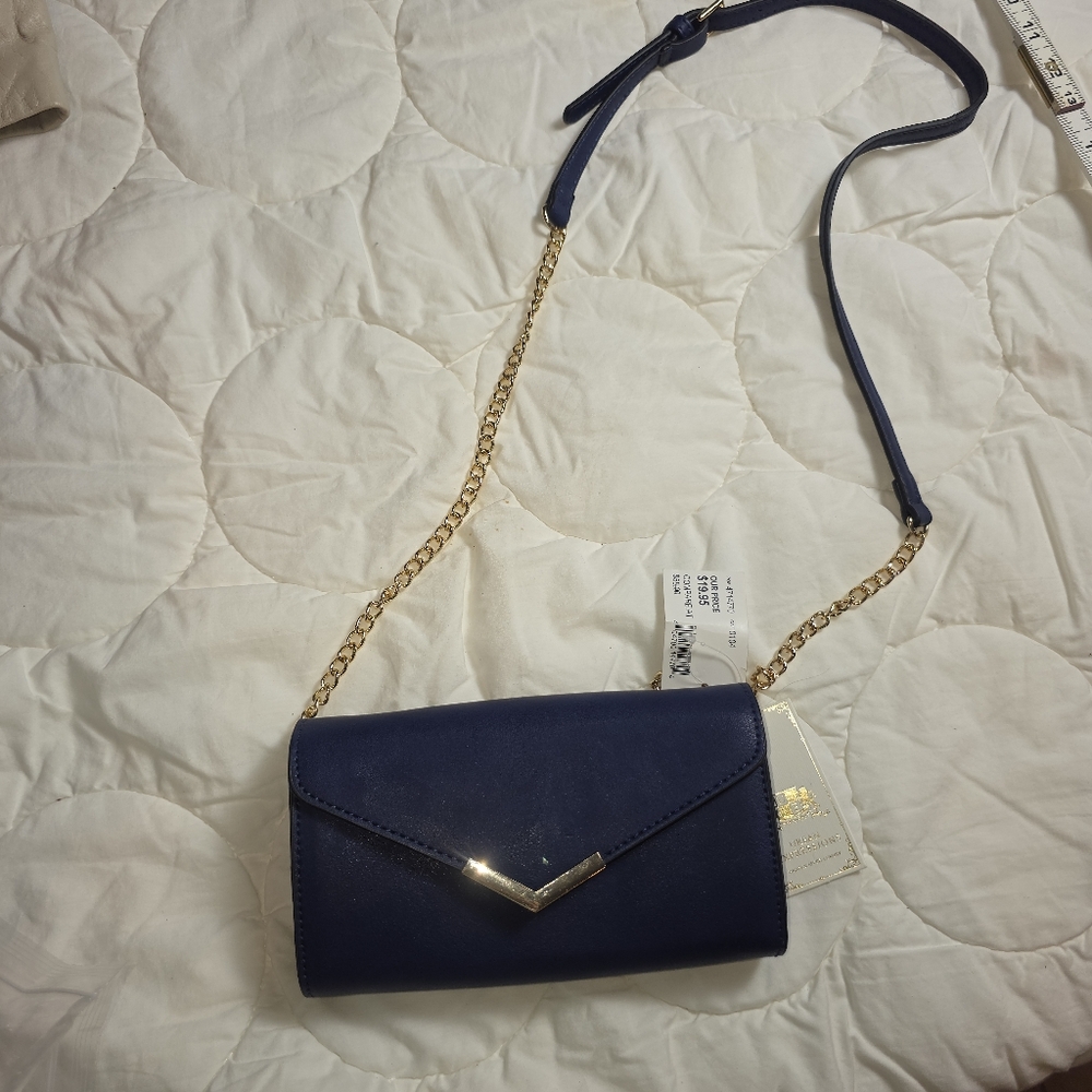Urban Expressions NWT Navy Vegan Leather Crossbody Bag Gold Chain‎